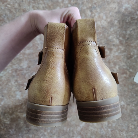 Women's AE Brown Western Ankle Boots - Picture 8 of 8